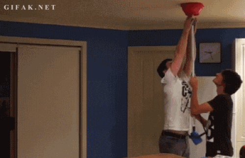 16 pha chơi khăm thảm họa và cái kết không thể đắng hơn 8