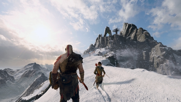 God of War: Khi cha con Kratos cùng hợp lực chiến đấu