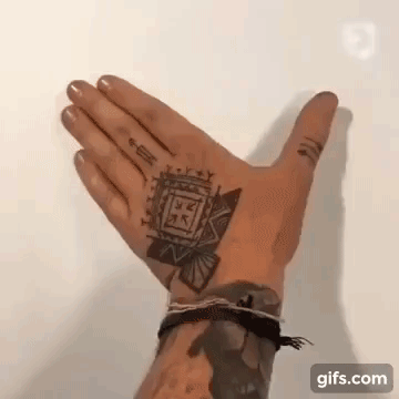 Bàn tay ma thuật có thể tạo ra nhiều tác phẩm nghệ thuật tuyệt đẹp