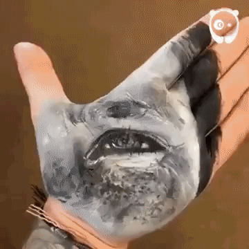 Bàn tay ma thuật có thể tạo ra nhiều tác phẩm nghệ thuật tuyệt đẹp 3