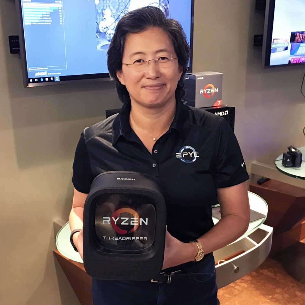 AMD Ryzen Threadripper được đóng gói vô cùng sexy trên tay CEO Lisa Su