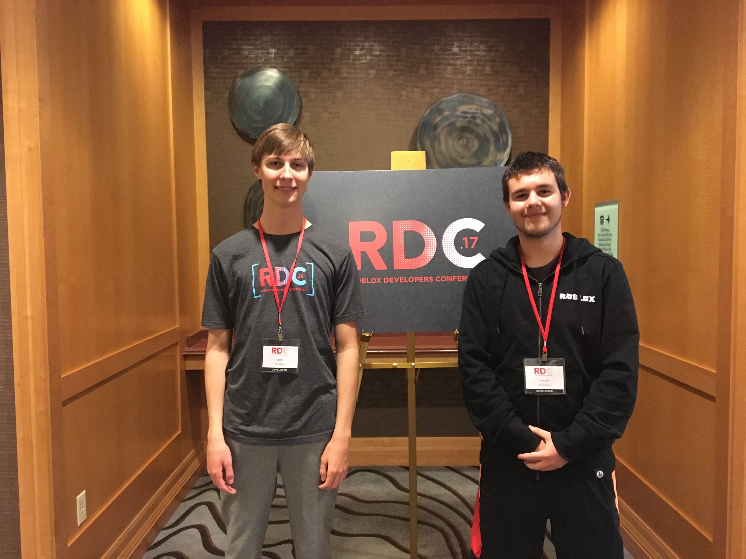 2 thanh niên thu về hàng triệu USD nhờ việc tạo nên tựa game Roblox