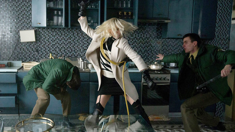 “Atomic Blonde”: hành động đẹp mắt nhưng thiếu cao trào