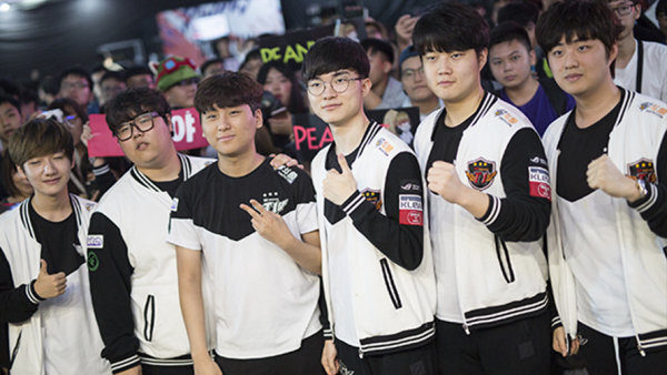 LMHT: Phản ứng của cộng đồng Hàn Quốc trước chiến thắng của SKT