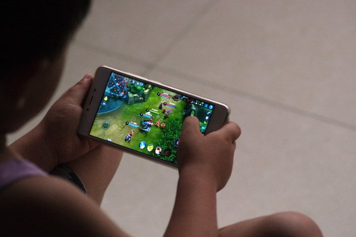 Trung Quốc lo sợ vấn nạn "nghiện game" sẽ làm suy yếu lực lượng quân sự