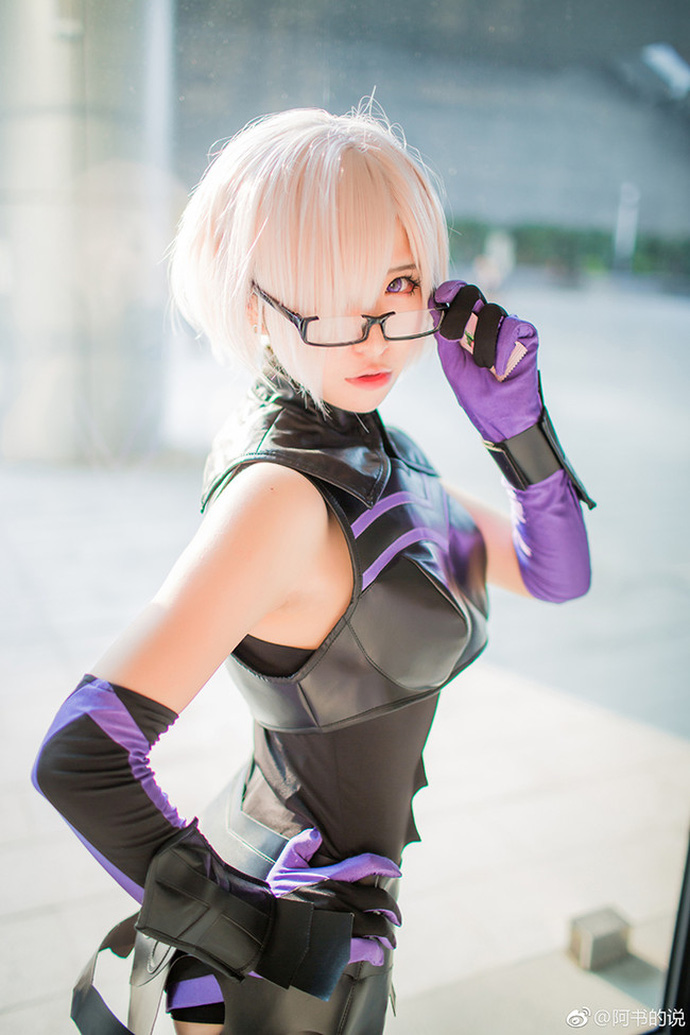 Cùng ngắm cosplay Fate/Grand Order cực gợi cảm và quyến rũ