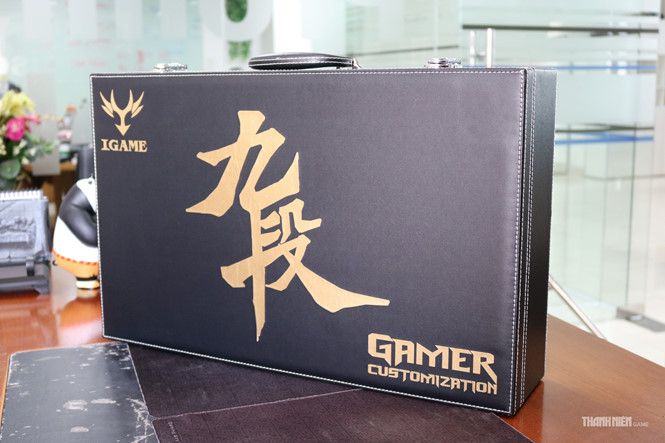 Cận cảnh chiếc Card màn hình 1080Ti mạnh nhất thế giới