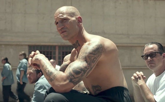 Ngôi sao “Game of Thrones” trở thành tù nhân biến chất trong “Shot Caller”