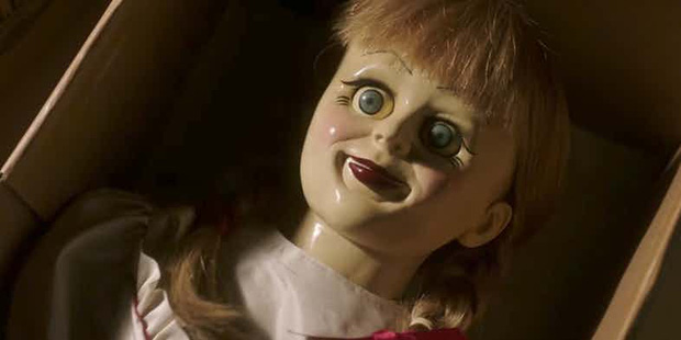 Tìm hiểu nguồn gốc ác quỷ đáng sợ của búp bê Annabelle