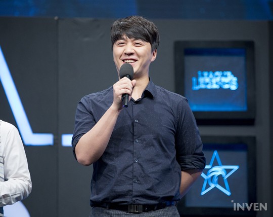 Hlv cCarter: “Tôi nghĩ Faker có thể một mình giải quyết được Bdd”