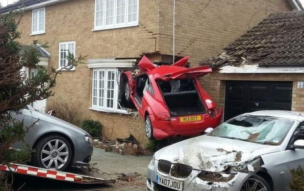 16 tai nạn hài hước chỉ có thể là hội mới biết lái xe gây ra