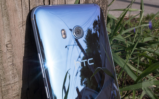 HTC thực hiện cuộc đàm phán cuối cùng với Google, để đi đến quyết định có bán mình hay không