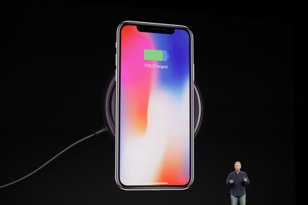 Livestream lễ ra mắt iPhone X vào 0h tối nay.
