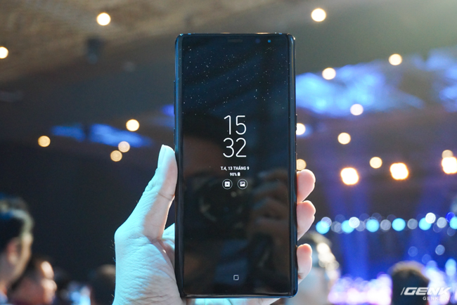 Samsung Galaxy Note8 chính thức ra mắt tại Việt Nam: thiết kế ấn tượng, camera kép xóa phông chủ động, giá 22,5 triệu