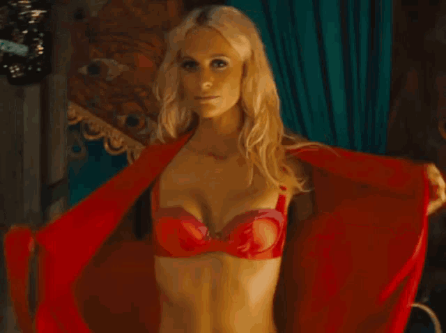 6 hạt sạn trong Kingsman: The Golden Circle mà người xem phải lắc đầu ngao ngán 5