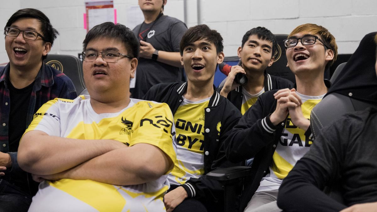 LMHT: GAM đánh bại Fnatic khiến cộng đồng Thế giới không tiếc lời khen ngợi