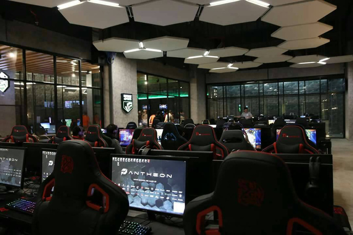 Quán net siêu sang tại Malaysia khiến bạn cảm thấy như đang sống trong khách sạn 5 sao