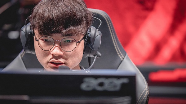 Faker: “Nếu như có cơ hội, tôi chắc chắn sẽ sử dụng trang phục SKT Ryze”