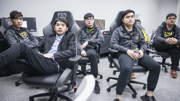 [CKTG 2017] Cảm động trước tình cảm của người hâm mộ giành cho GIGABYTE Marines!!