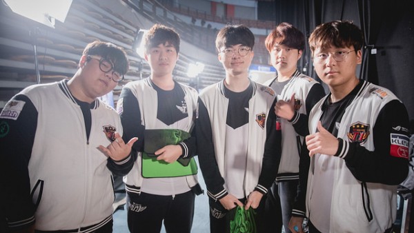 Người hâm mộ của “Tam anh” LCK chia sẻ về kết quả bốc thăm vòng Tứ kết CKTG 2017