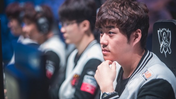 [Mic Check] SKT vs C9, EDG – Lượt về Vòng Bảng CKTG 2017