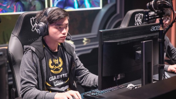 Phản ứng của cộng đồng LMHT thế giới khi Optimus rời GAM