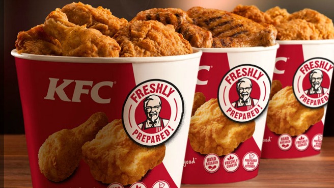 Ẩn ý bất ngờ đằng sau việc Twitter của KFC chỉ follow có 11 người
