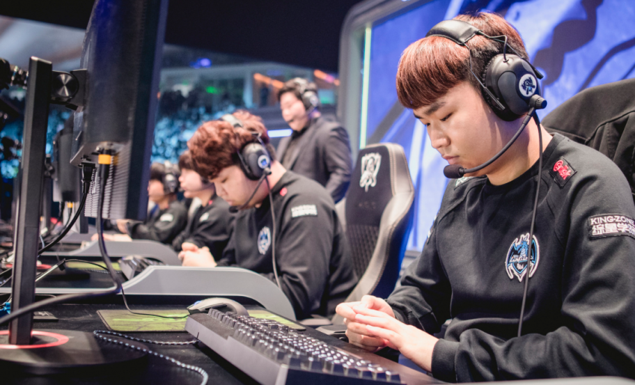 LMHT: Gặp những vấn đề về tài chính, Longzhu có thể sẽ phải giải thể