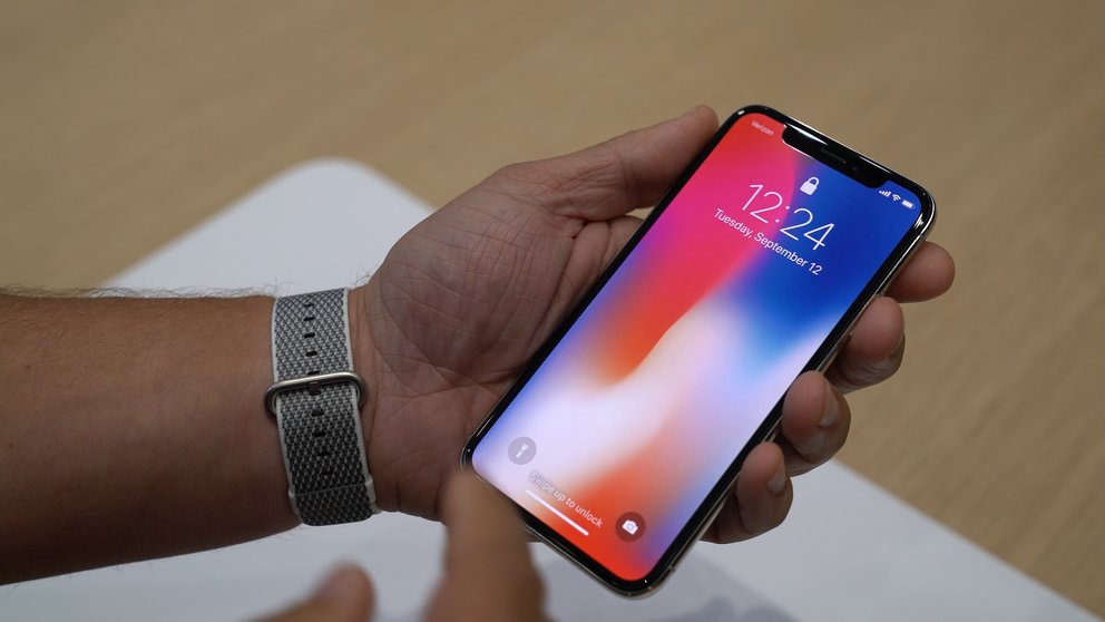 Thao tác cử chỉ trên iPhone X tốt đến nỗi người dùng quên mất đã từng có nút Home