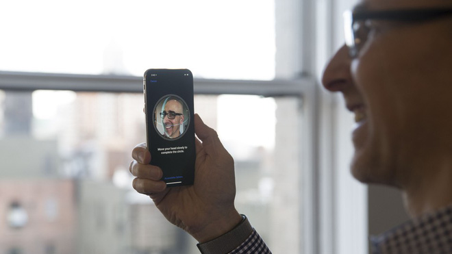 Tại sao Face ID của iPhone X chỉ cho phép đăng ký 1 gương mặt để mở khóa?