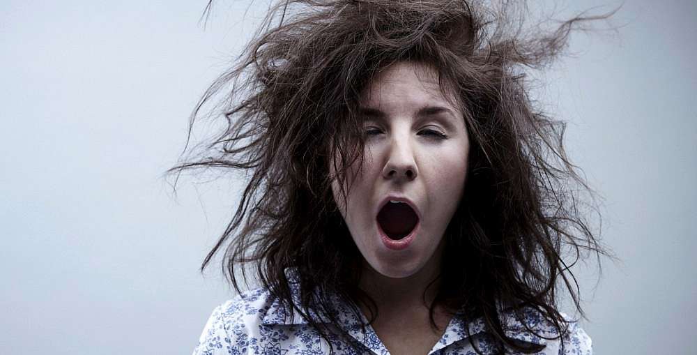 Ứng dụng báo thức siêu độc bắt bạn cười mới tắt âm báo thức được