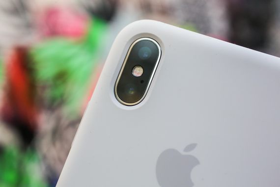 iPhone X vượt mặt Note 8 về camera