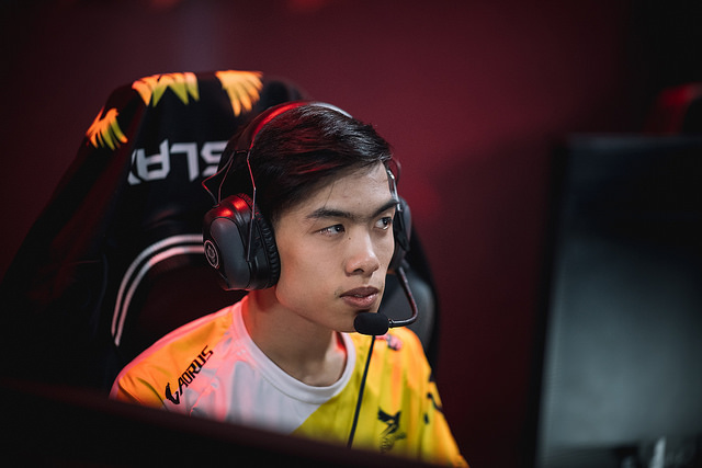 LMHT: Top 10 tuyển thủ dẫn đầu chế độ xếp hạng đơn máy chủ Việt Nam