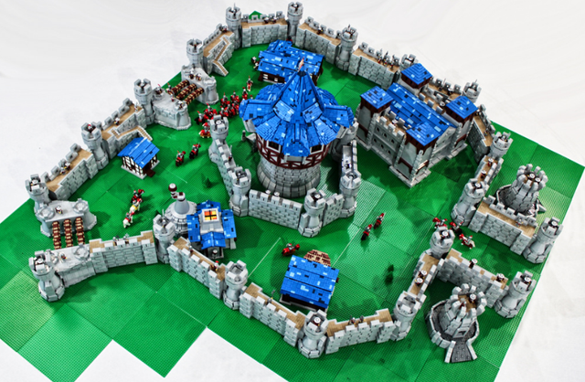 Xuất hiện lâu đài World of Warcraft được dựng từ hơn 55,000 mảnh LEGO