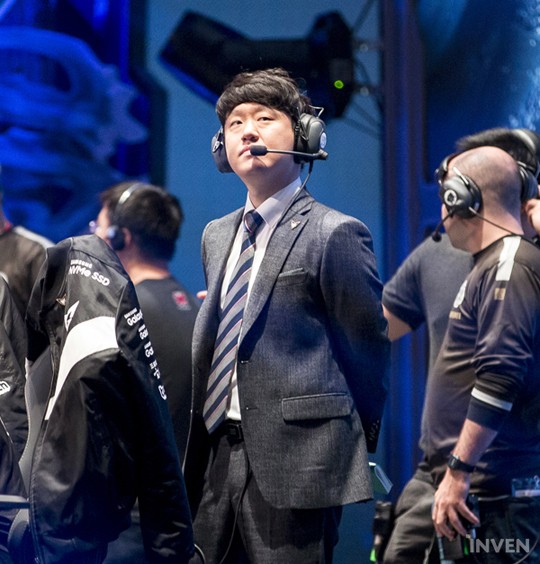 Chức vô địch của SSG, HLV Edgar và nguyên tắc “không có tuyển thủ nào quan trọng hơn cả đội”!