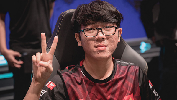 [All-Star 2017] Naul: “Tôi muốn được đối đầu với tất cả người chơi đường giữa tại All-Star Thế giới”