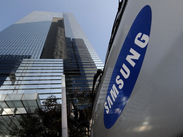 Samsung lần đầu tiên mất ngôi giàu nhất châu Á
