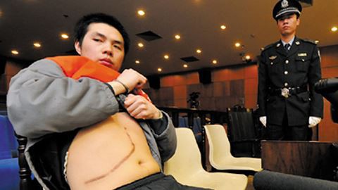 Xuất hiện thanh niên bán thận lấy tiền chơi game online trong truyền thuyết