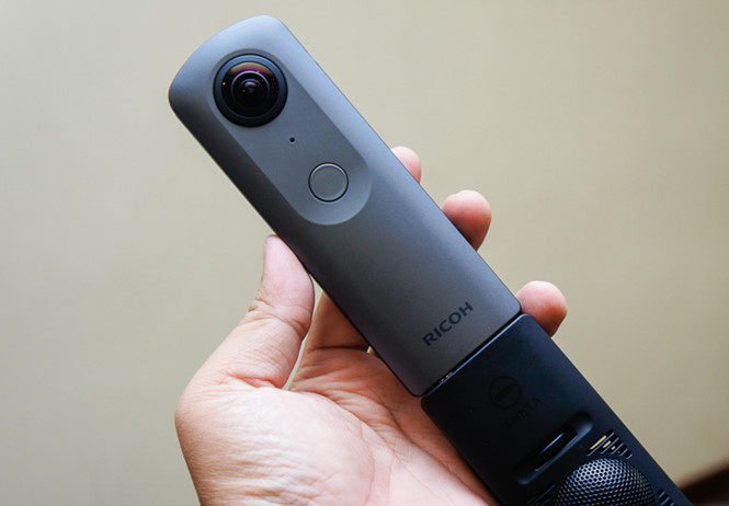 Camera 360 Theta V hỗ trợ quay phim 4K 'cập bến' Việt Nam