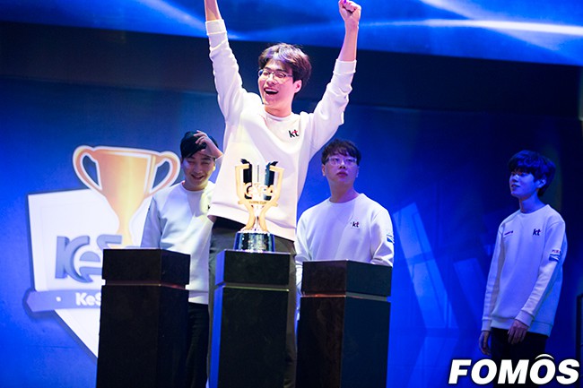 LMHT: Thắng đồng đội cũ để có được chức vô địch KeSPA, đây chính là suy nghĩ của Smeb