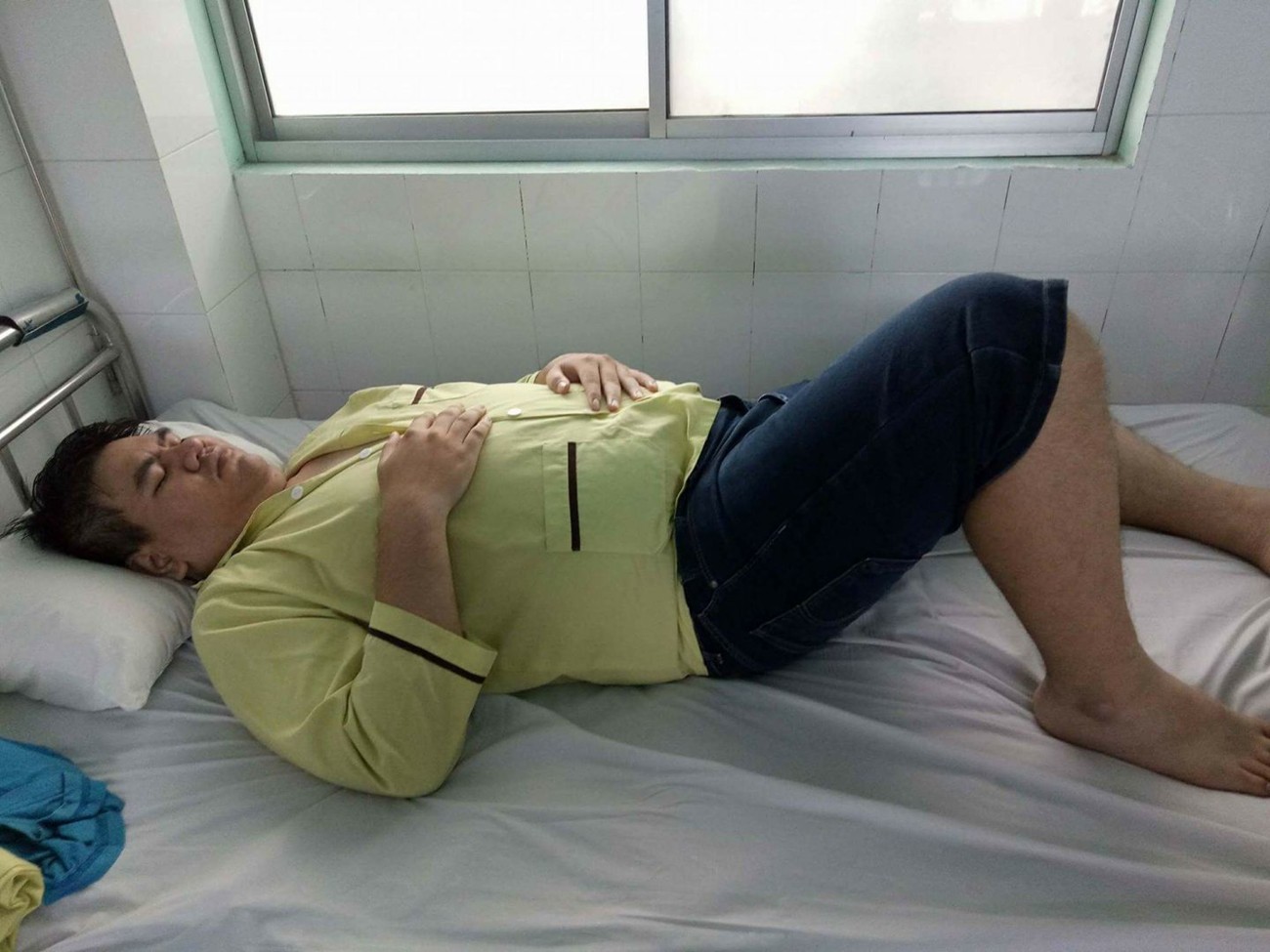 LMHT: Archie bất ngờ nhập viện cấp cứu khiến người hâm mộ lo lắng