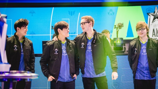 LMHT: Bjergsen cho rằng MikeYeung vẫn còn là một "viên ngọc thô" và sẽ tỏa sáng trong tương lai