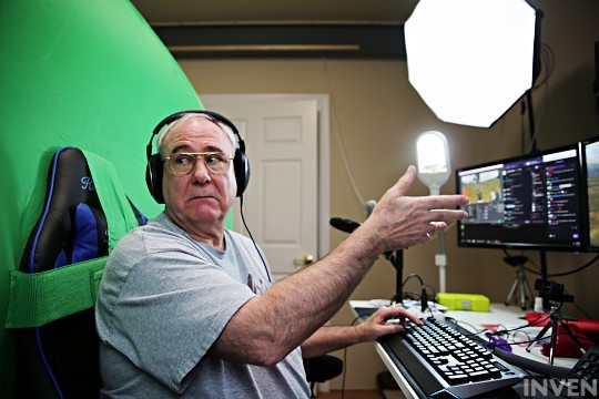 GrndPaGaming - Game thủ 64 tuổi đam mê PUBG, từng phục vụ trong lực lượng Hải quân Hoa Kỳ