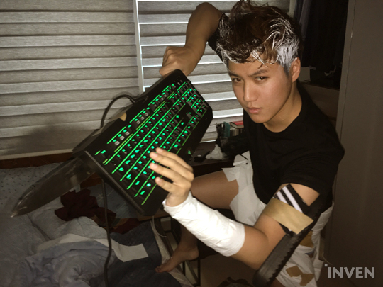 LMHT: Cười sặc máu trước các màn cosplay tướng “cây nhà lá vườn” cực sáng tạo