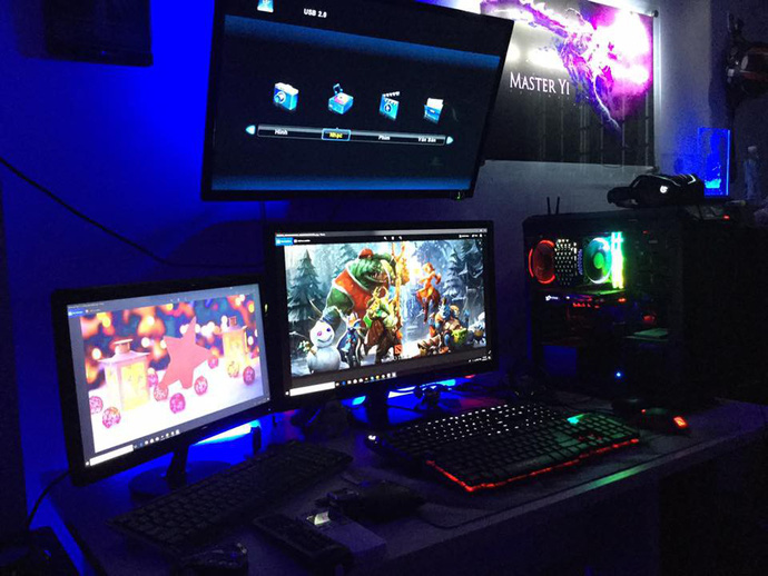 Ngắm nhìn những góc chơi game chất đến phát ngất của game thủ Việt trong những ngày cuối năm