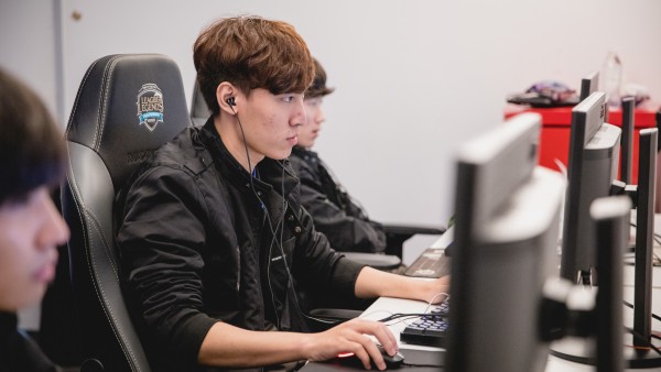 LMHT: Levi CHÍNH THỨC gia nhập 100 Thieves Academy