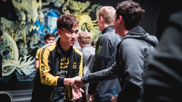 LMHT: Những ý kiến trái chiếu của game thủ Việt khi Levi gia nhập vào 100 Thieves Academy