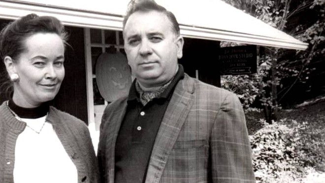 Hãng phim Warner Bros sẽ phải trả 900 triệu USD nếu không chứng minh được... ma là có thật