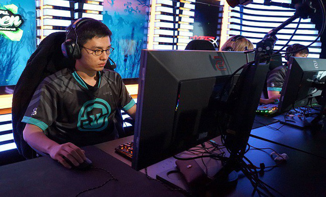 DOTA 2: Team Immortals thay máu, Forev sẽ là người ra đi