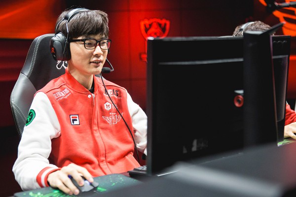 LMHT: Faker từng năm trong top 1% học sinh xuất sắc nhất tại trường